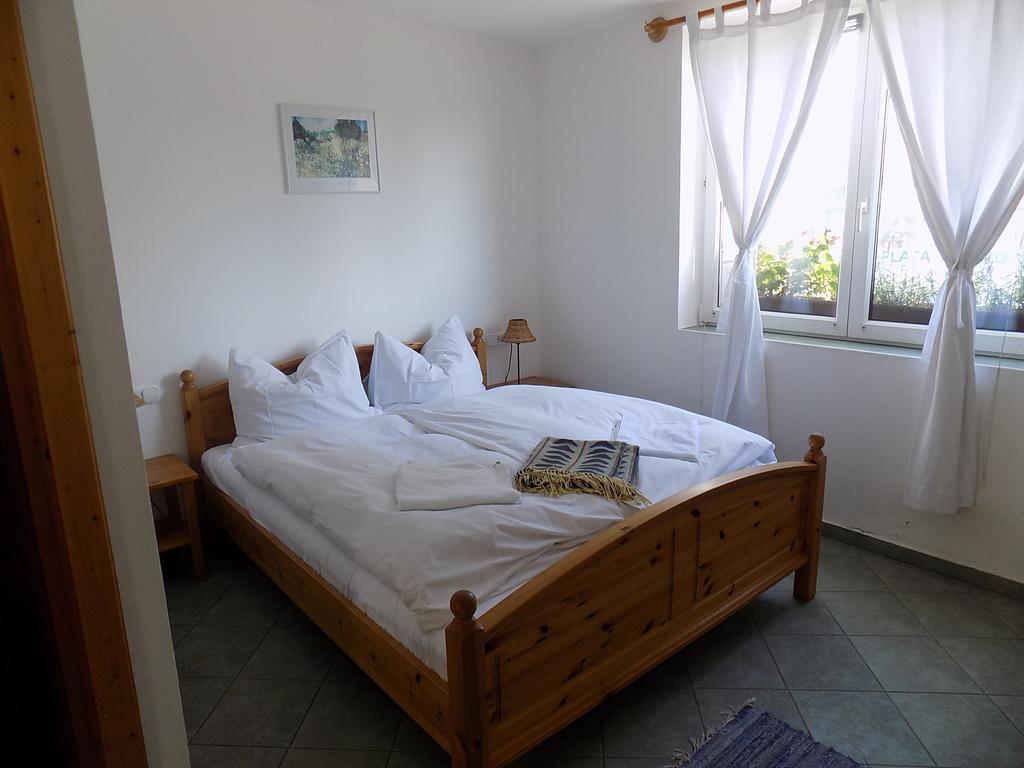 Bed and Breakfast Platán Panzió Nyúl Habitación foto